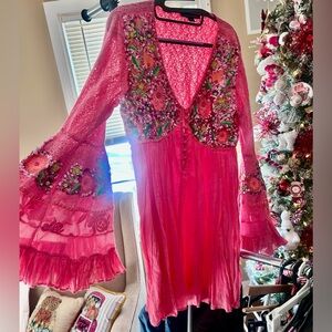 Boston Proper stunning Pink Lace and Sequin Ruffle Dress, size 2